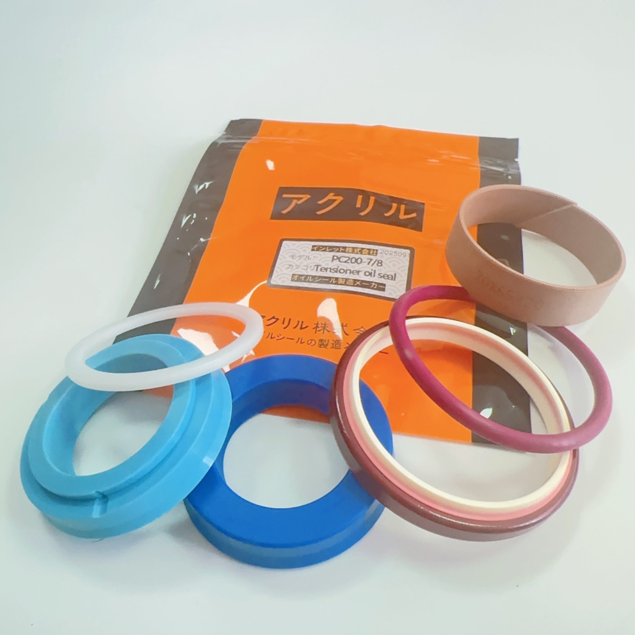 Excavator track tensioner cylinder seal kits are suitable for Komatsu (PC) 60-7, PC130-7, PC200-7/8, PC360-7, and PC400 models.