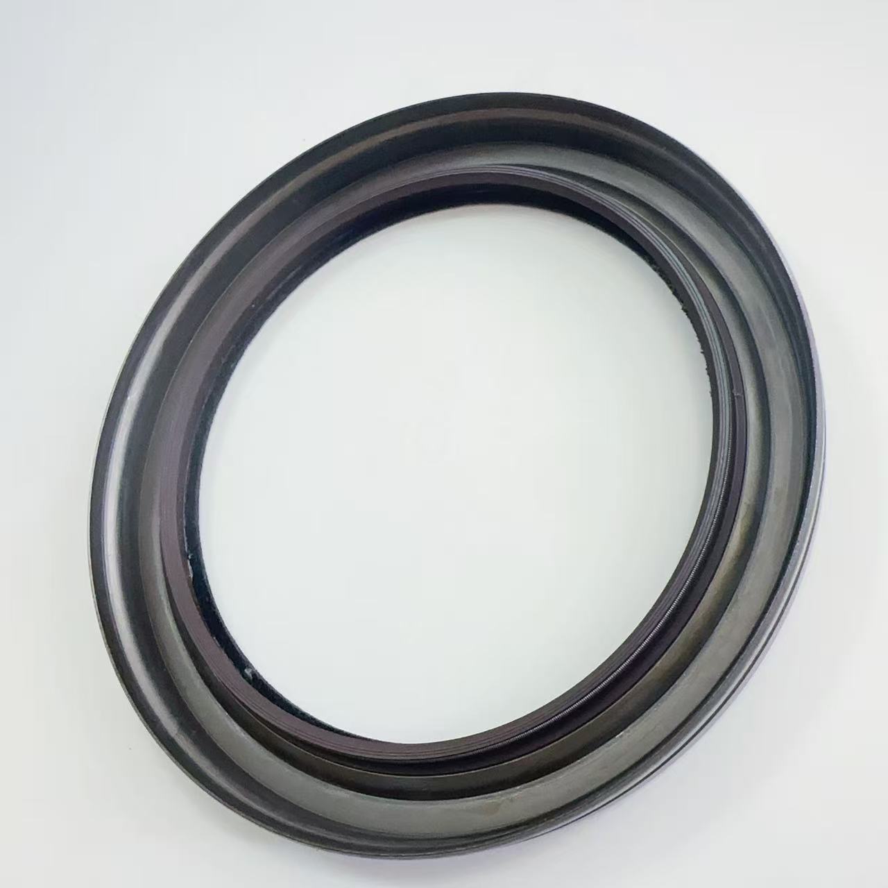 BH3732-E0 HTBK 105*135*14.7 FKM NOK genuine imported excavator engine crankshaft front and rear oil seals, high-pressure, high-temperature resistant skeleton oil seals