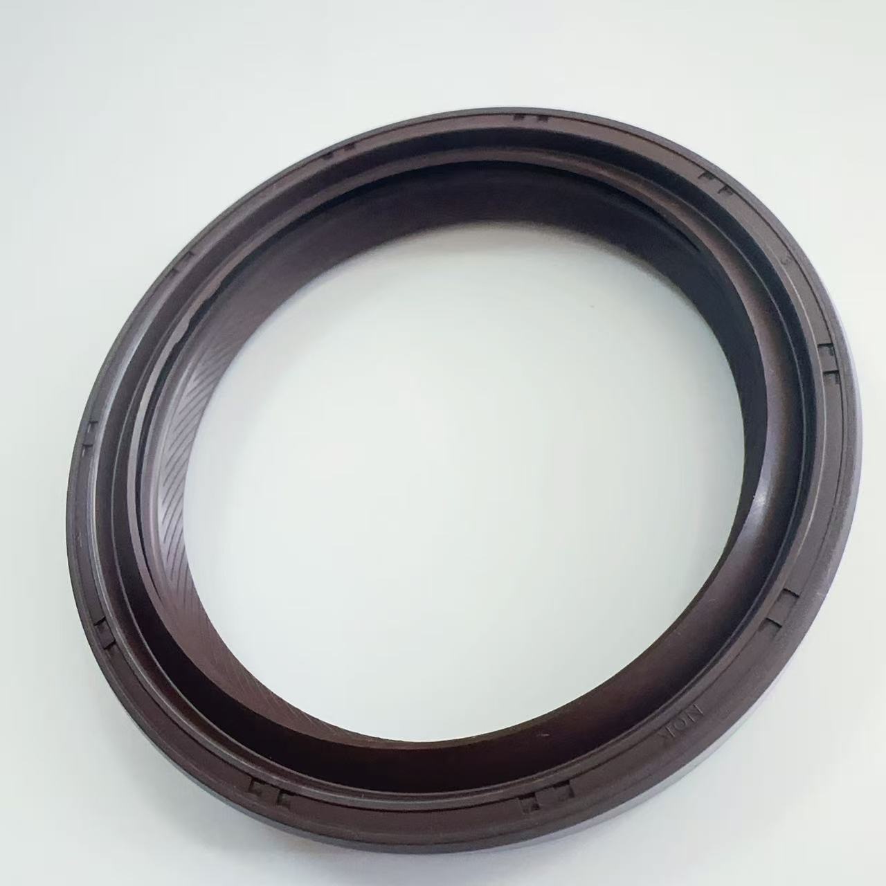 BH6807-E0 HTCY 62*77*11 VITO NOK Original Imported Excavator Engine Crankshaft Front Oil Seal/Crankshaft Rear Oil Seal, High-Pressure, High-Temperature Resistant Skeleton Oil Seal
